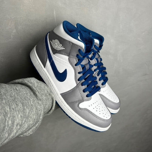 Air Jordan 1 Mid True Blue